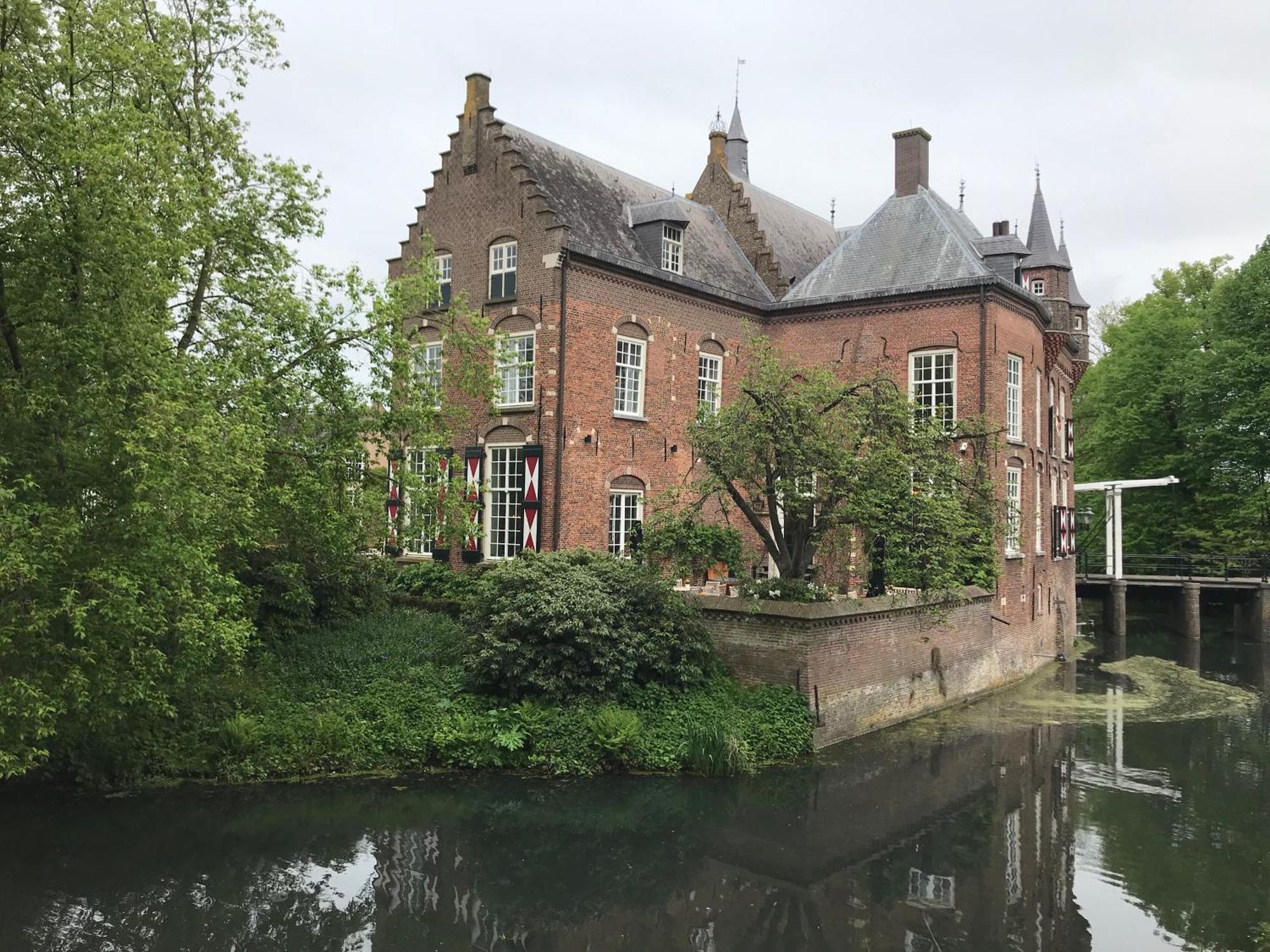 B&B 'Het Gripshuis' Vught Extérieur photo